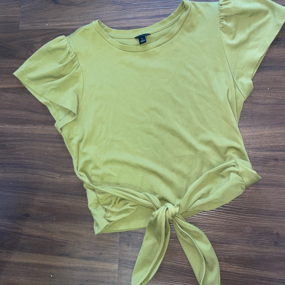 Super soft Ann Taylor knot top